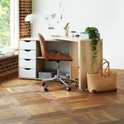 JYSK Internal Skrivbord LANGAGER 41-107x107-165 Ek 19 JYSK Internal Skrivbord LANGAGER 41-107x107-165 Ek -Sovrum Rea 100475