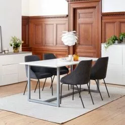 Skänk JERNVED 2 Dörrar Betong/högglans 11 Skänk JERNVED 2 Dörrar Betong/högglans -Sovrum Rea 100591