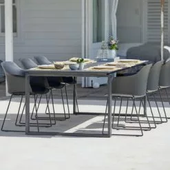 JUTLANDIA KOPERVIK L215 Bord Grå + 4 SANDVED Stol Svart -Sovrum Rea 108574