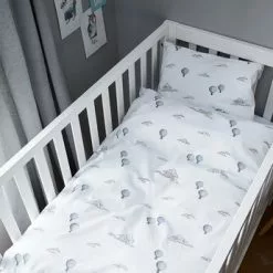 KRONBORG Baby Påslakanset LIV 70x100 Vit/lila 7 KRONBORG Baby Påslakanset LIV 70x100 Vit/lila -Sovrum Rea 119836