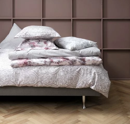 Høie Påslakanset ASTRID Satin 150x210 Rosa 6 Høie Påslakanset ASTRID Satin 150x210 Rosa - Bild 4