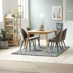 Royal Oak Vitrinskåp LANGELINIE 2 Dörrar Ek 43 Royal Oak Vitrinskåp LANGELINIE 2 Dörrar Ek -Sovrum Rea 132290