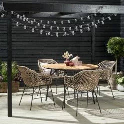 JUTLANDIA RANGSTRUP Ø110 Bord Natur/svart + 4 ILDERHUSE Stol Natur