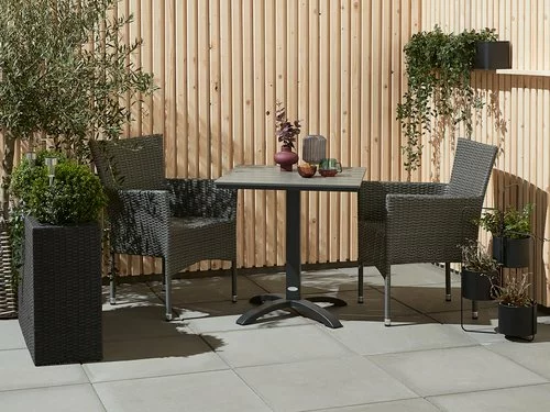 JUTLANDIA HOBRO L70 Bord Grå + 2 AIDT Stol Grå 3 JUTLANDIA HOBRO L70 Bord Grå + 2 AIDT Stol Grå