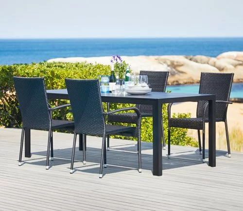 JUTLANDIA MADERUP L205 Bord Svart + 4 GUDHJEM Stol Svart 3 JUTLANDIA MADERUP L205 Bord Svart + 4 GUDHJEM Stol Svart