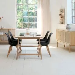 Skänk HALMSTAD 3 Dörrar Ek 24 Skänk HALMSTAD 3 Dörrar Ek -Sovrum Rea 165033 2