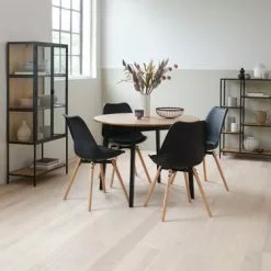 JEGIND Ø105 Bord Ek + 4 KASTRUP Stol Svart -Sovrum Rea 165113 1