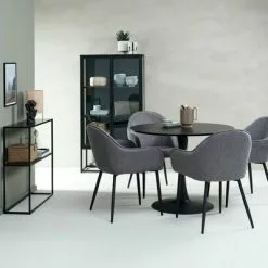 JYSK Internal Vitrinskåp VIRUM 2 Dörrar Svart 77 JYSK Internal Vitrinskåp VIRUM 2 Dörrar Svart -Sovrum Rea 165165