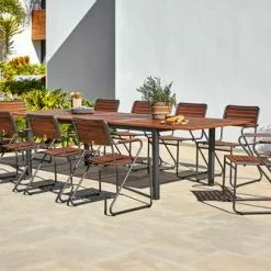 JUTLANDIA YTTRUP L210/300 Bord Hårdträ + 4 VAXHOLM Stapelstol Hårdträ -Sovrum Rea 177122