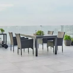 JUTLANDIA VATTRUP L206/319 Bord Svart + 4 AIDT Stol Svart -Sovrum Rea 178436