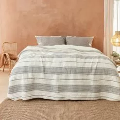 Sängöverkast KORNVALMUE 220x240 Beige -Sovrum Rea 186291