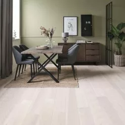 Royal Oak Skänk HORNBORG 2 Dörrar 3 Lådor Mörk Ek 9 Royal Oak Skänk HORNBORG 2 Dörrar 3 Lådor Mörk Ek -Sovrum Rea 189182