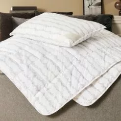 JYSK Täcke 1250g KNUTSEGGEN Varmt 150x210 -Sovrum Rea 198301