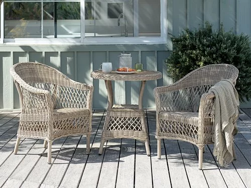 JUTLANDIA MAGLEBJERG Ø70 Bord + 2 MAGLEBJERG Stol Natur 3 JUTLANDIA MAGLEBJERG Ø70 Bord + 2 MAGLEBJERG Stol Natur