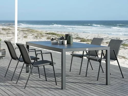 JUTLANDIA HAGEN L214 Bord Grå + 4 DOVERODDE Stol Grå 3 JUTLANDIA HAGEN L214 Bord Grå + 4 DOVERODDE Stol Grå