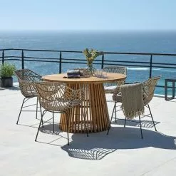 HOLTE Ø120 Bord Hårdträ + 4 ILDERHUSE Stol Natur 8 HOLTE Ø120 Bord Hårdträ + 4 ILDERHUSE Stol Natur -Sovrum Rea 201804