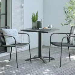 JUTLANDIA HOBRO L70 Bord Svart + 2 NABE Stol Svart