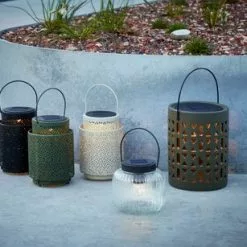 Solcellslampa SPETTMEIS Ø12xH19 Osort. 15 Solcellslampa SPETTMEIS Ø12xH19 Osort. -Sovrum Rea 214762