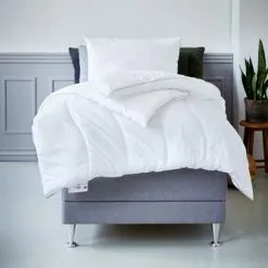 Høie Täcke-/kuddset SGL Hoie UNIQUE 5 Høie Täcke-/kuddset SGL Hoie UNIQUE -Sovrum Rea 76028